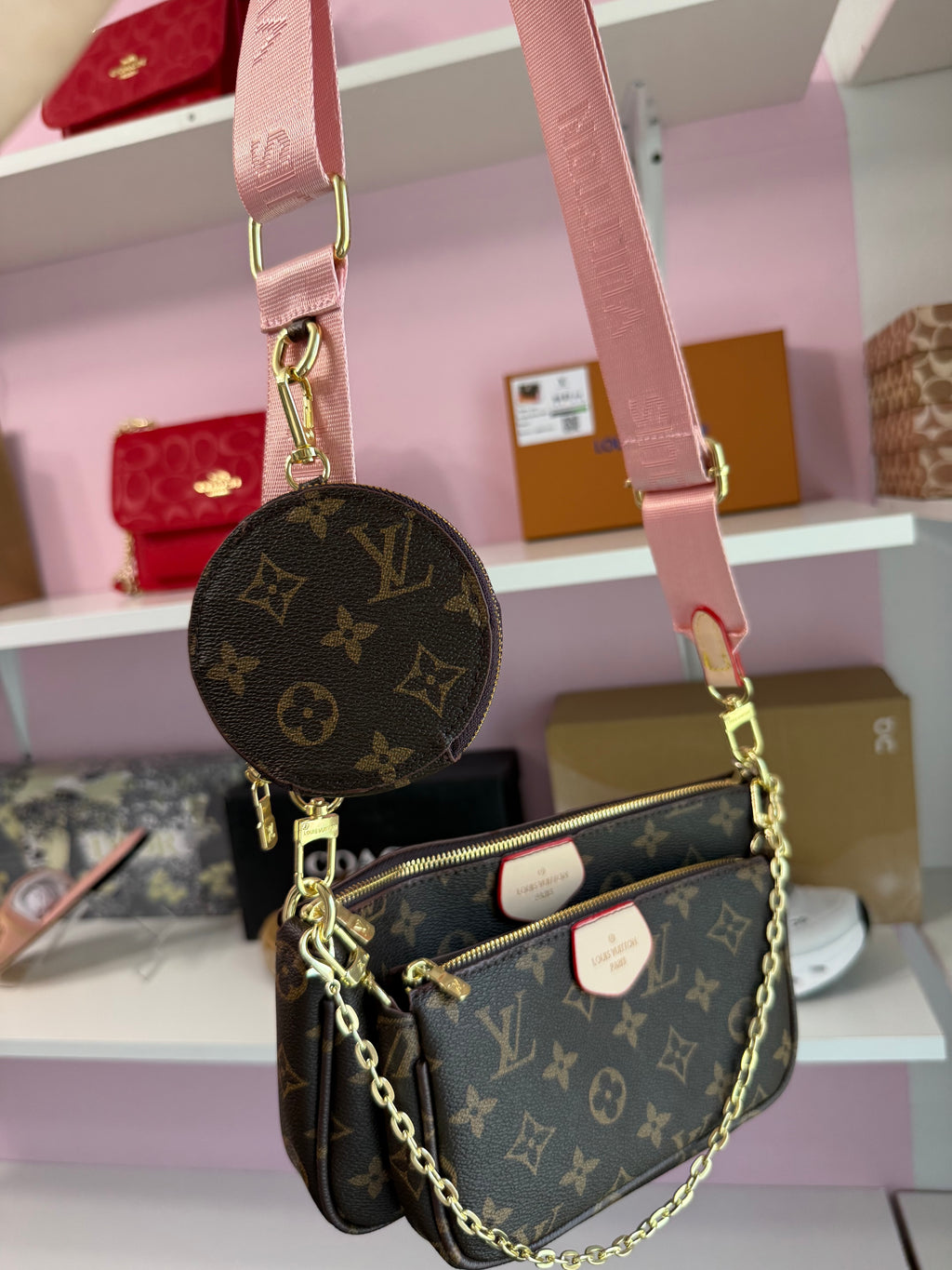 LUIS VUITTON